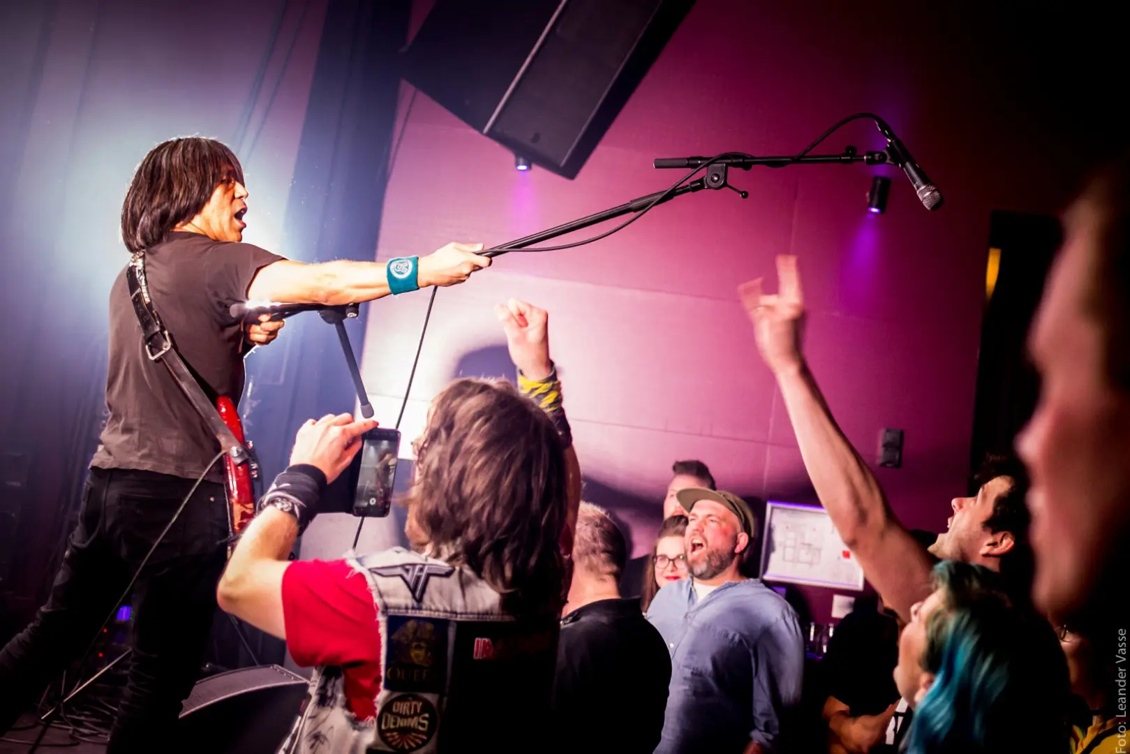 ELECTRIC EEL SHOCK
