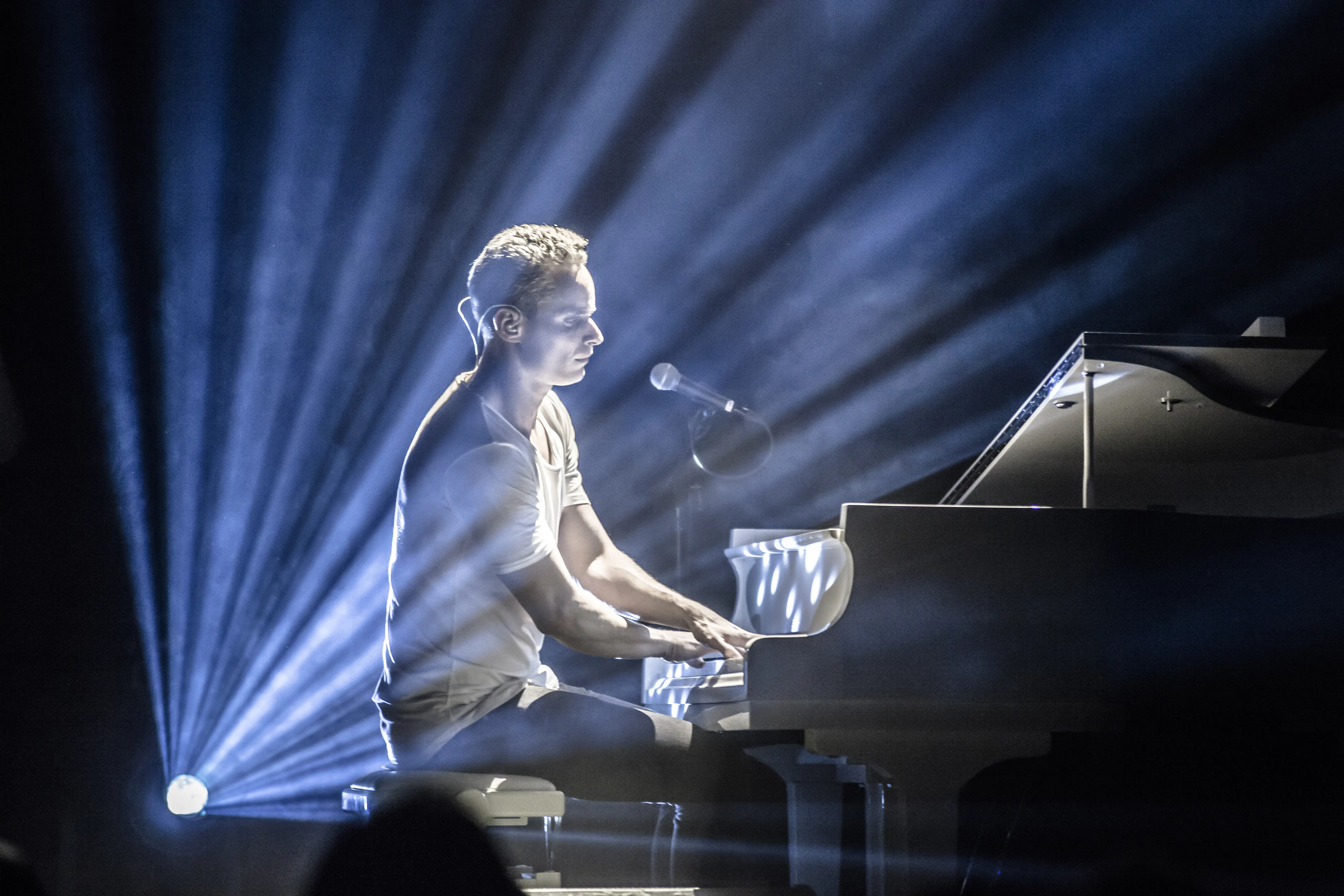 HARDSTYLE PIANIST IN CONCERT