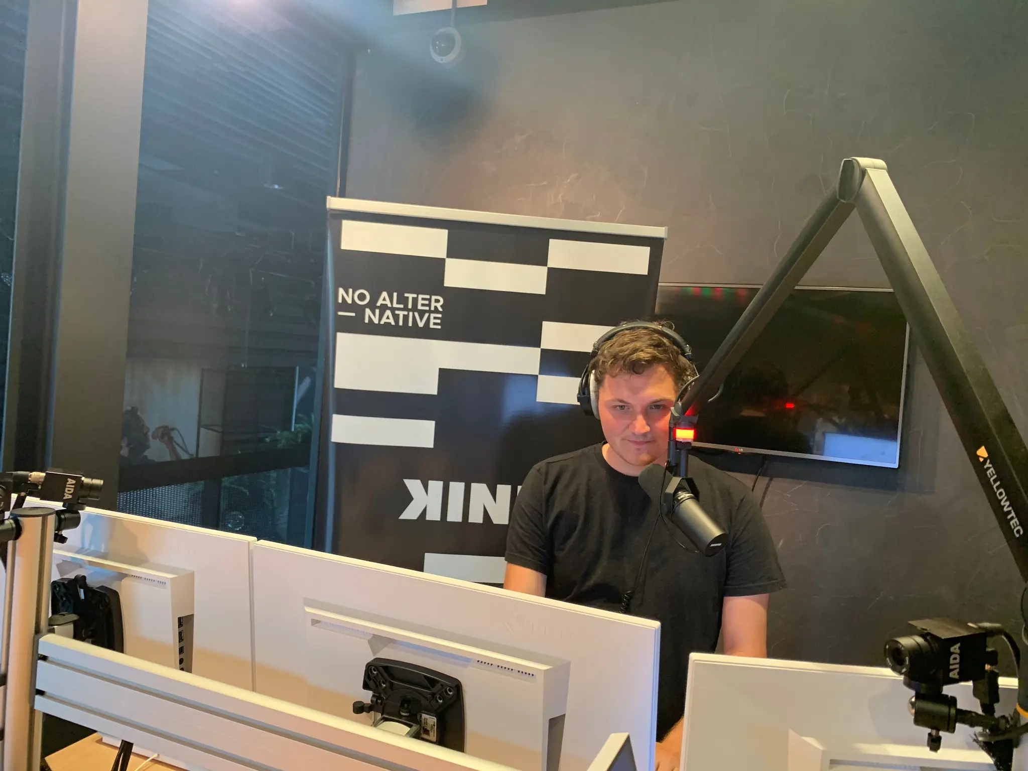 KINK IN TOUCH LIVE