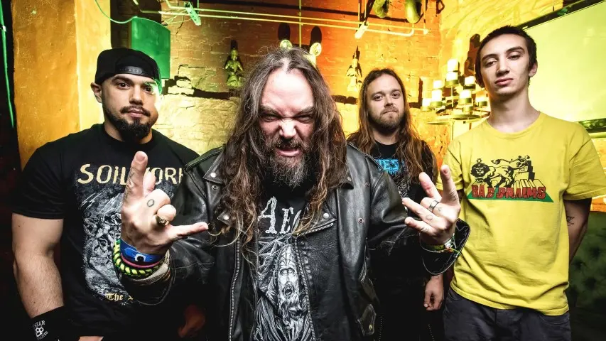 SOULFLY (ENIGE SHOW IN NL)