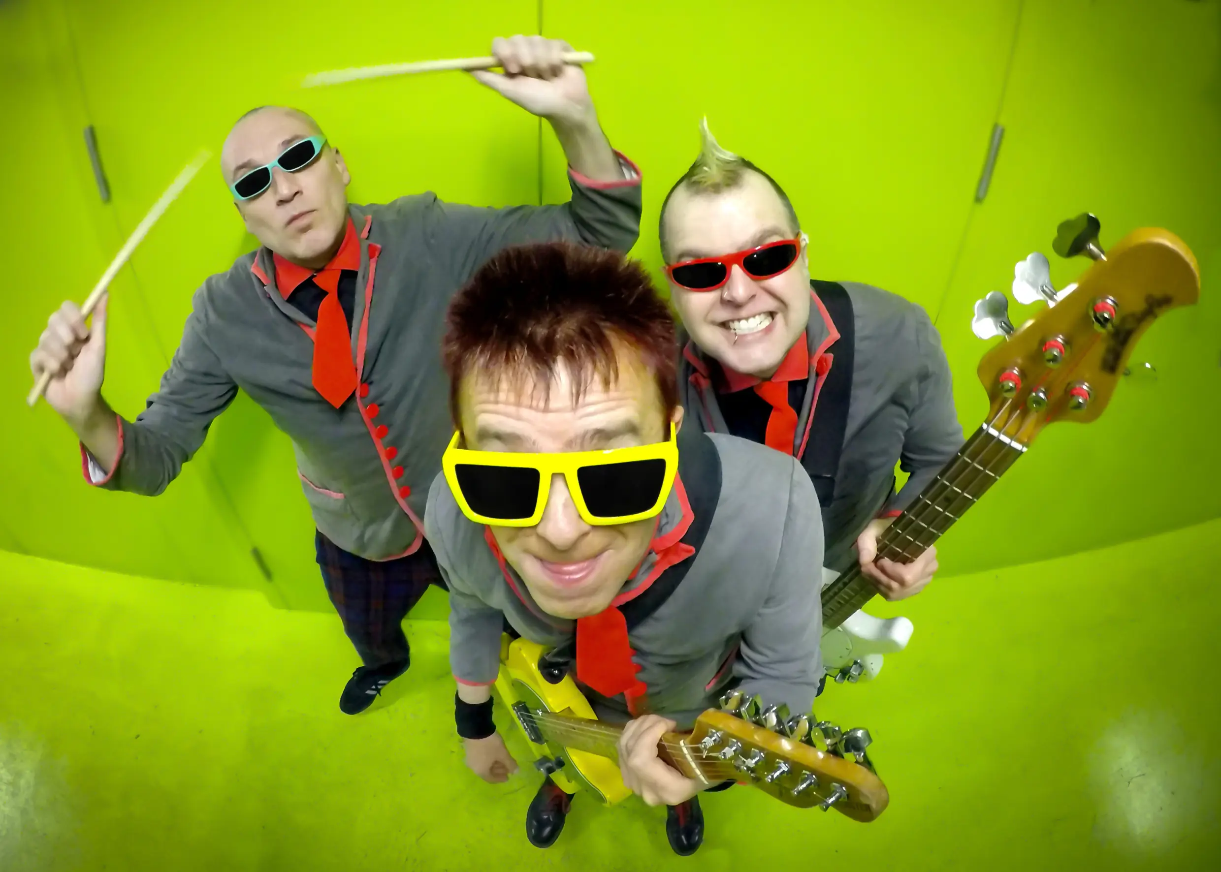 THE TOY DOLLS