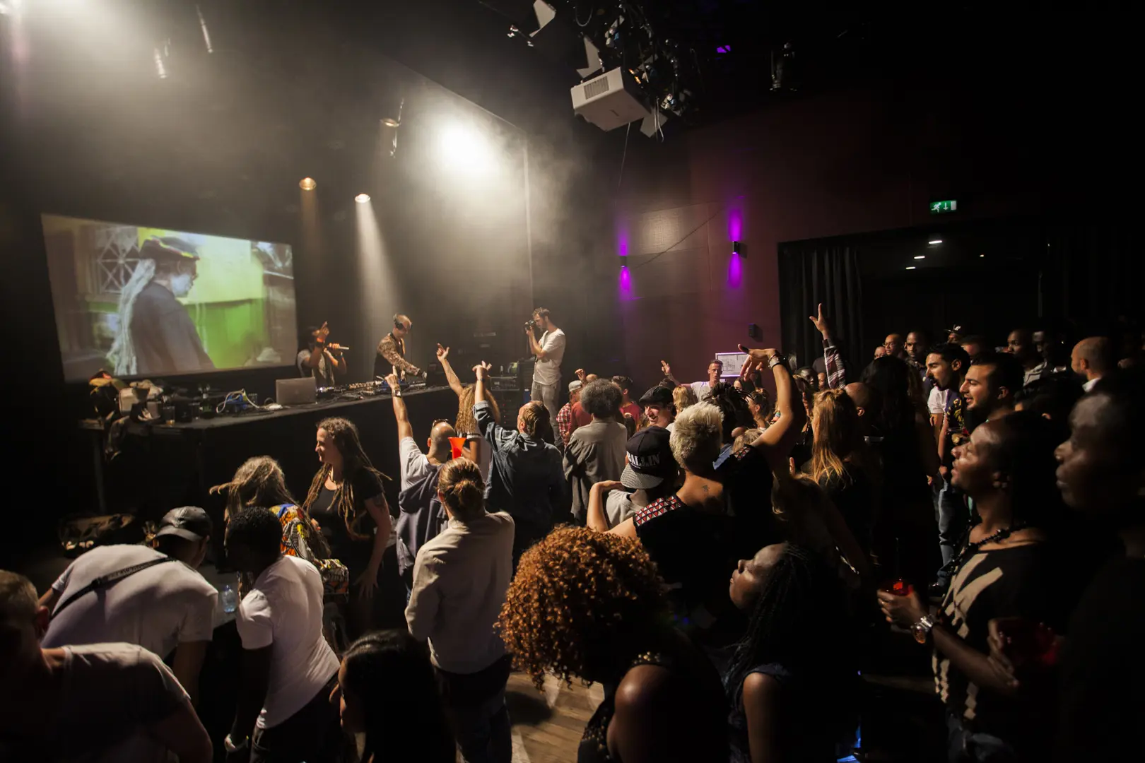 REGGAE YARD: RESIDENT NIGHT